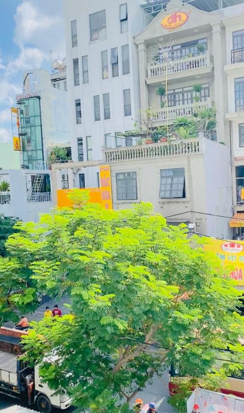 Phòng 4 Người Có Ban Công