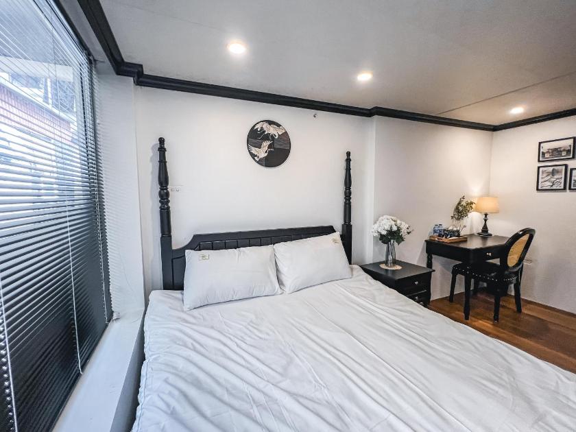 Studio Apartment with King Bed