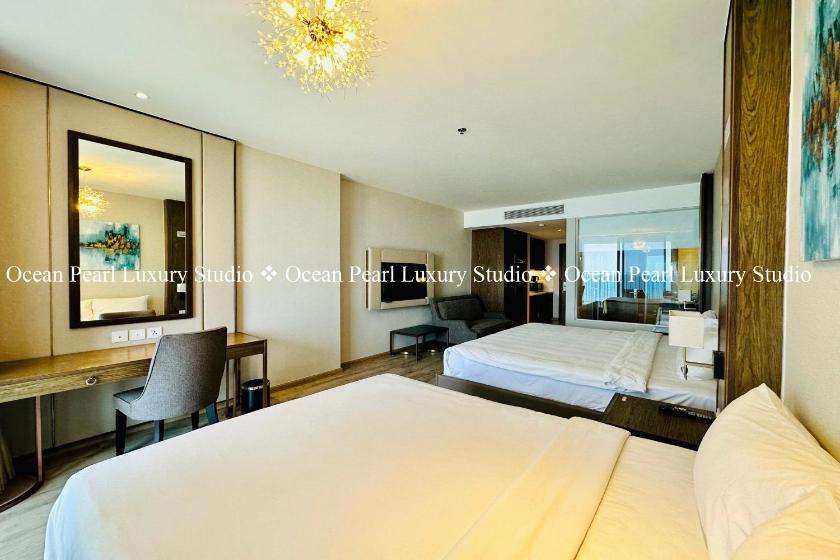 Phòng 4 Người Nhìn Ra Biển