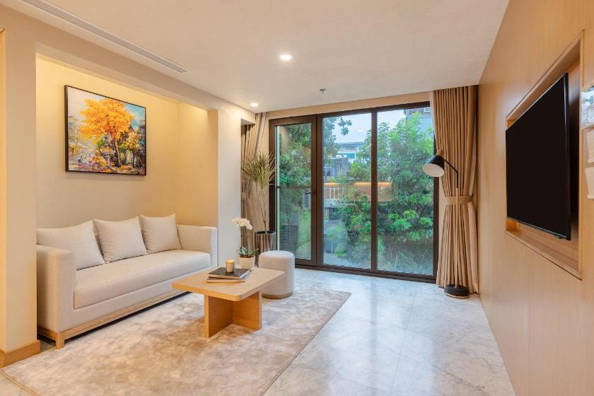 Suite Nhìn Ra Thành Phố