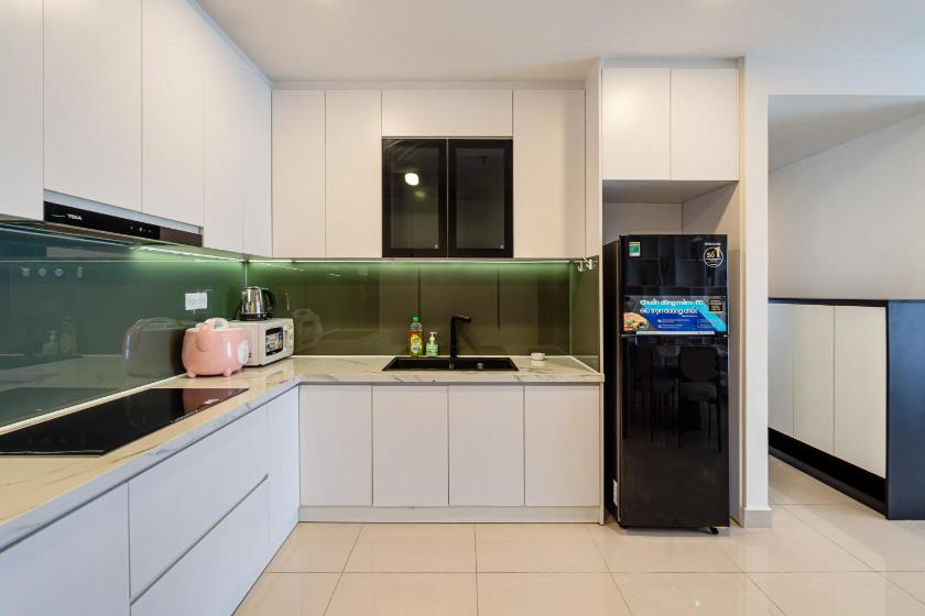 Three-Bedroom Premium Apartment with Balcony