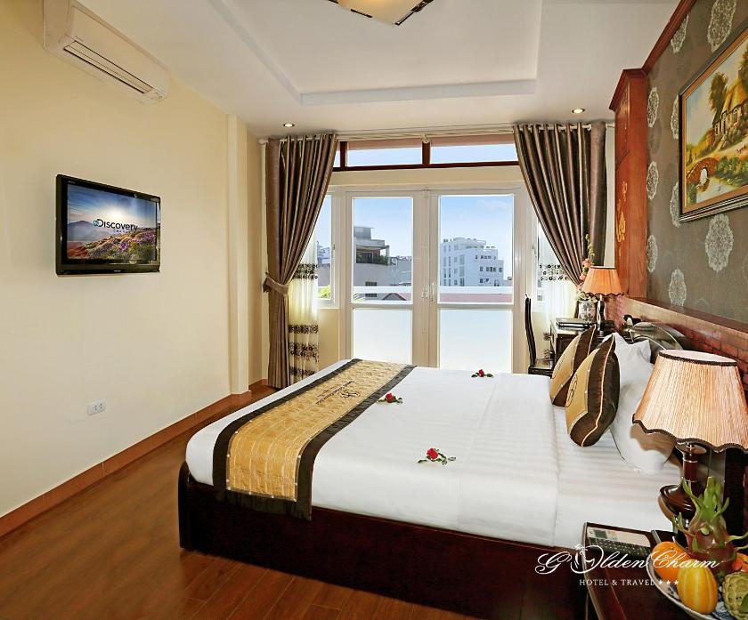 Phòng Deluxe Giường Đôi Có Ban Công