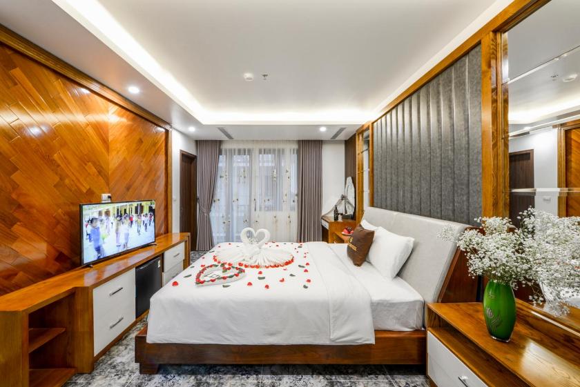 Phòng Có Giường Cỡ Queen Với Ban Công