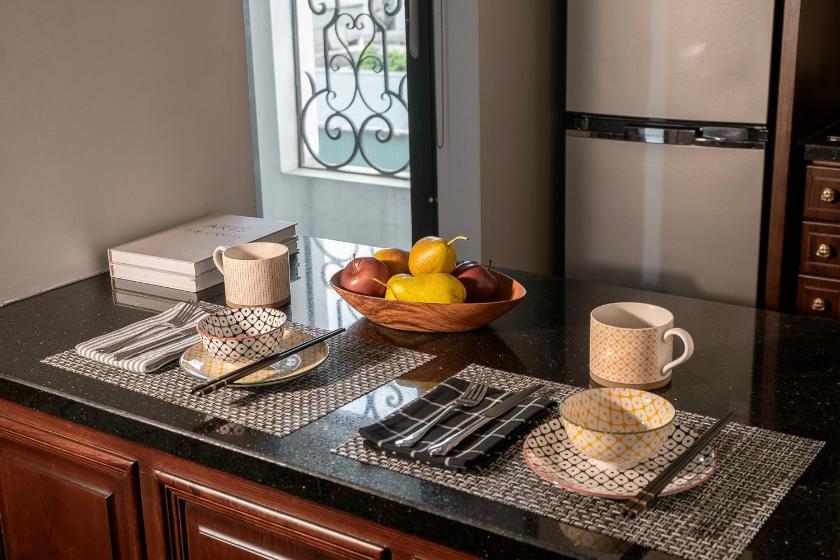 Căn Hộ Nhìn Ra Thành Phố