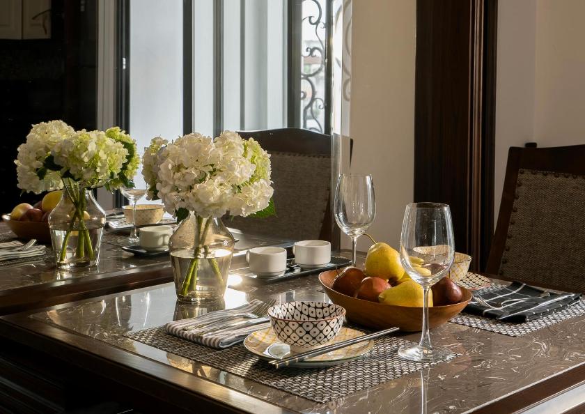 Căn Hộ Nhìn Ra Thành Phố