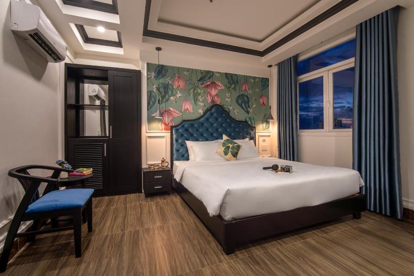 Phòng Deluxe Có Giường Cỡ Queen Nhìn Ra Thành Phố