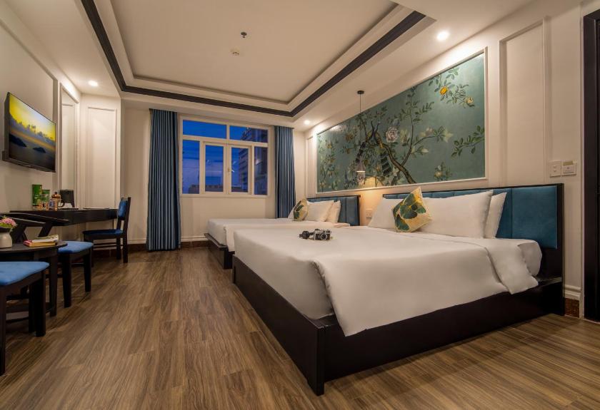 Phòng Gia Đình Deluxe Nhìn Ra Thành Phố