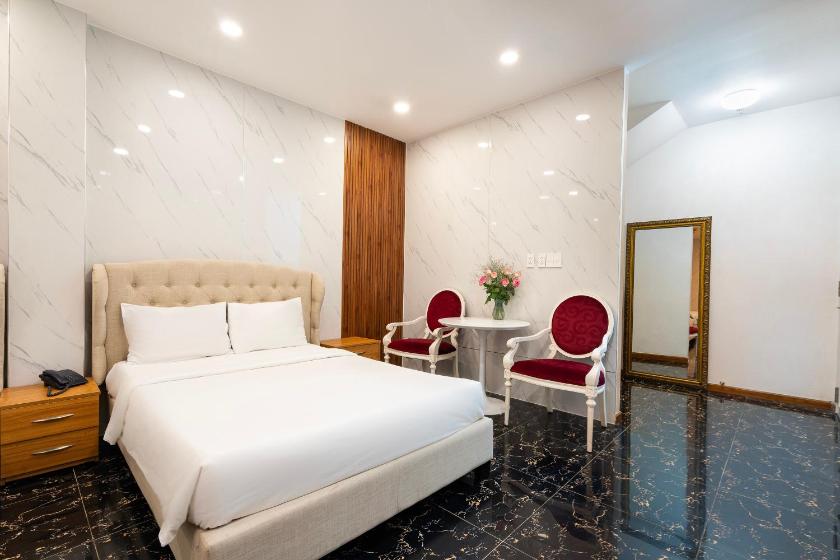 Phòng Gia Đình Có Ban Công