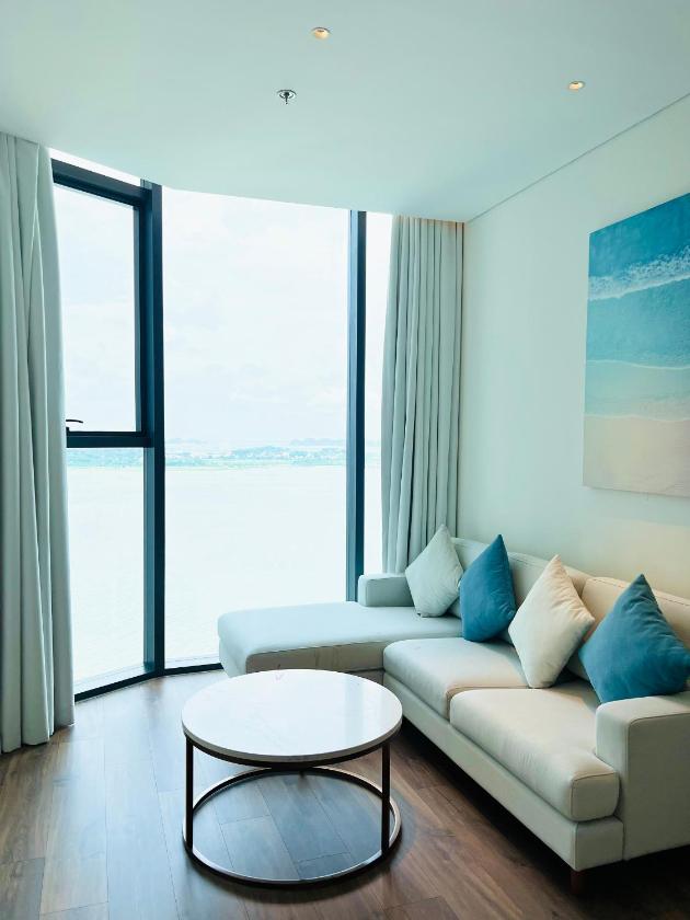 Studio Nhìn Ra Biển