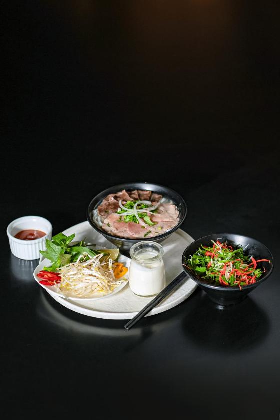 DELUXE TWIN NEST - FREE LAUNDRY, MINIBAR