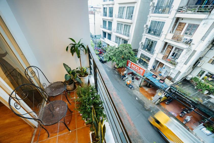 Studio Có Ban Công