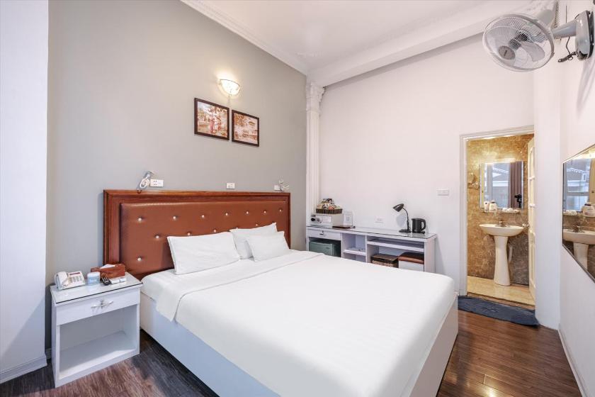 Phòng Deluxe Giường Đôi