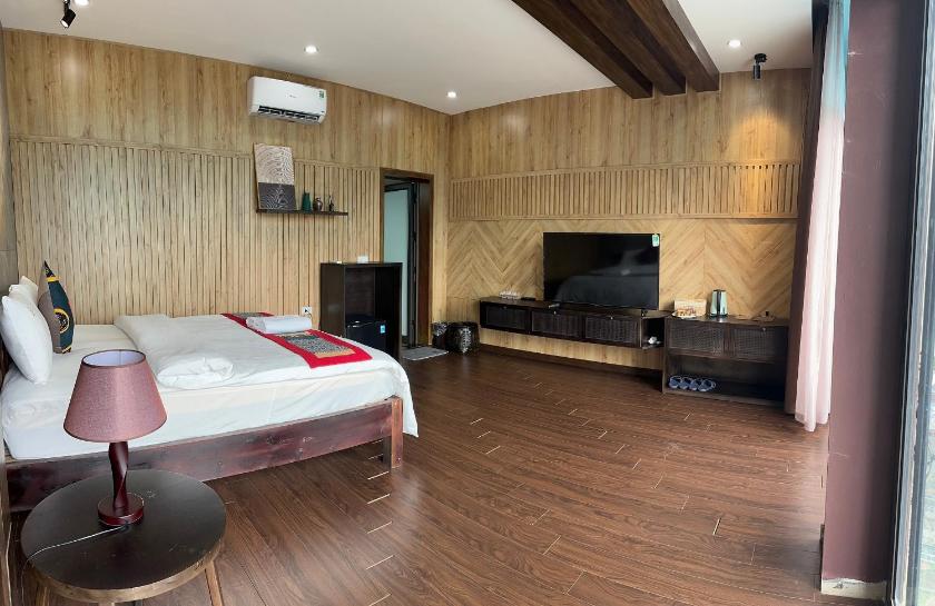 Phòng Ngủ Tập Thể 10 Giường Cho Cả Nam Và Nữ