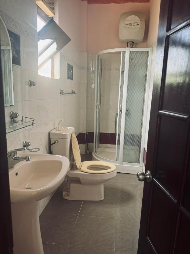 Phòng Deluxe Giường Đôi Có Ban Công