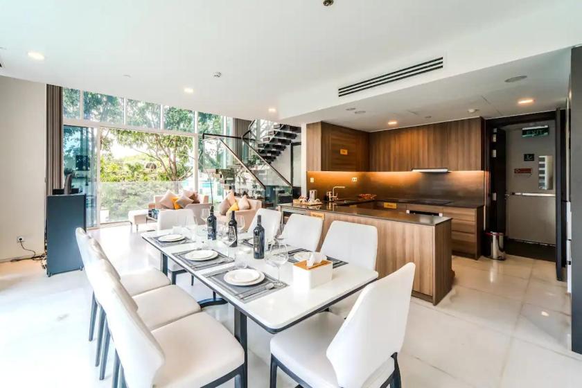 Four-Bedroom Platinum Apartment