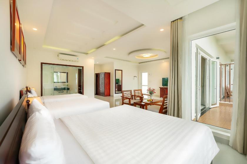 Suite Gia Đình Có Ban Công Suite Gia Đình Có Ban Công