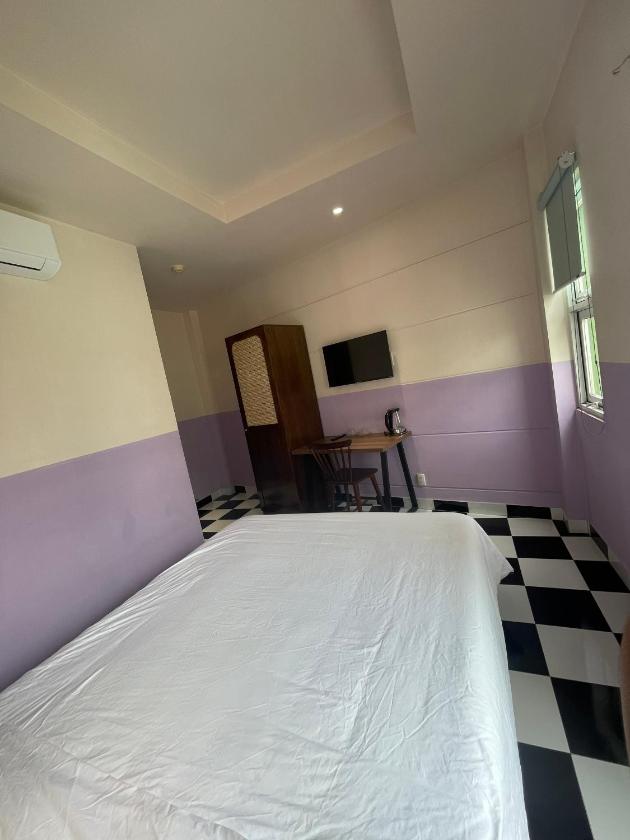 Phòng Deluxe Giường Đôi Có Ban Công