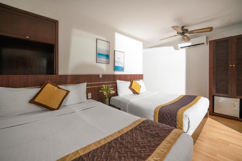 Phòng Gia Đình Có Ban Công