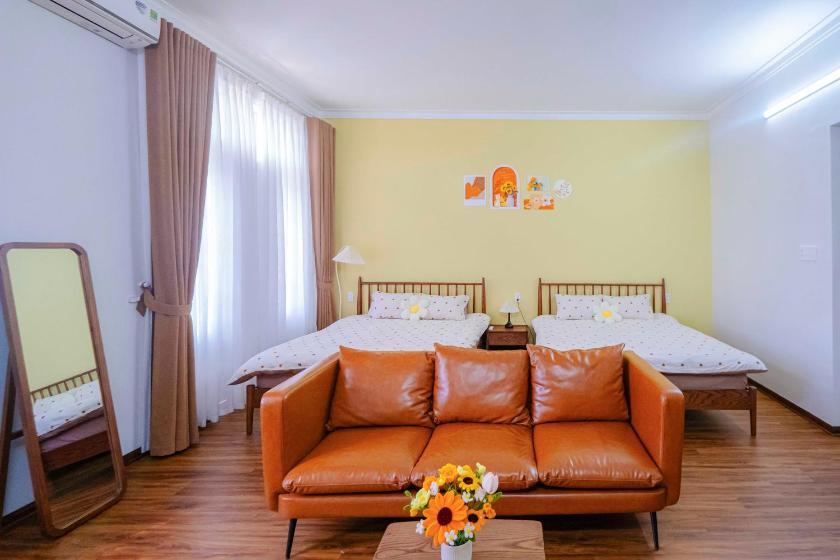 Phòng 2 giường đơn có ban công