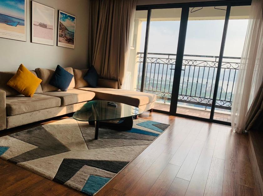 Căn Hộ 2 Phòng Ngủ Có Ban Công