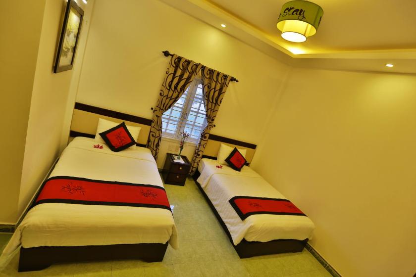 Phòng Deluxe cho 3 Người Phòng Deluxe cho 3 Người