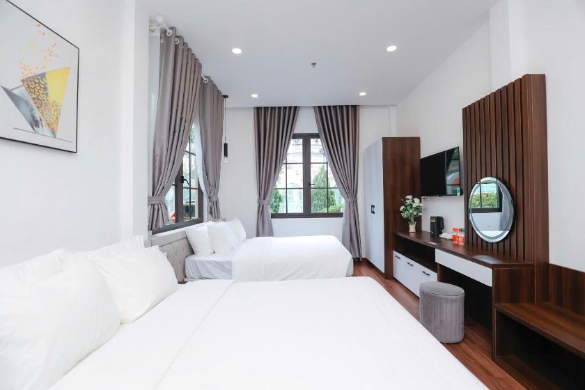 Phòng Deluxe 4 Người