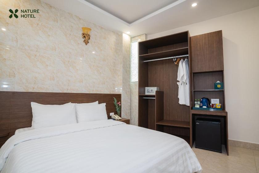 Phòng Superior Có Giường Cỡ Queen Phòng Superior Có Giường Cỡ Queen