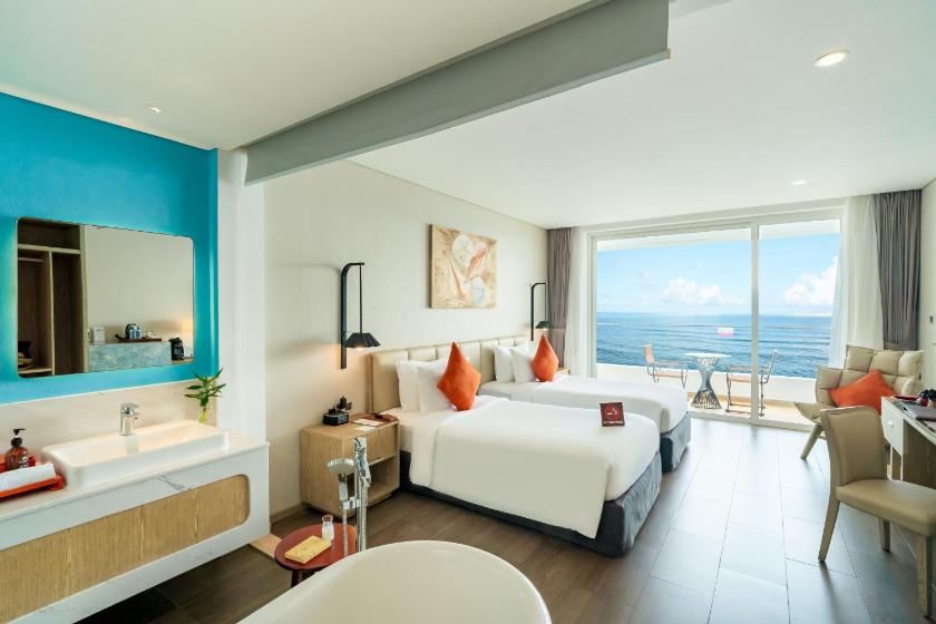 Phòng Premium 2 Giường Đơn Nhìn Ra Biển Phòng Premium 2 Giường Đơn Nhìn Ra Biển