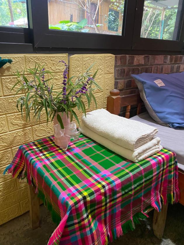 Phòng Giường Đôi Với Phòng Tắm Chung