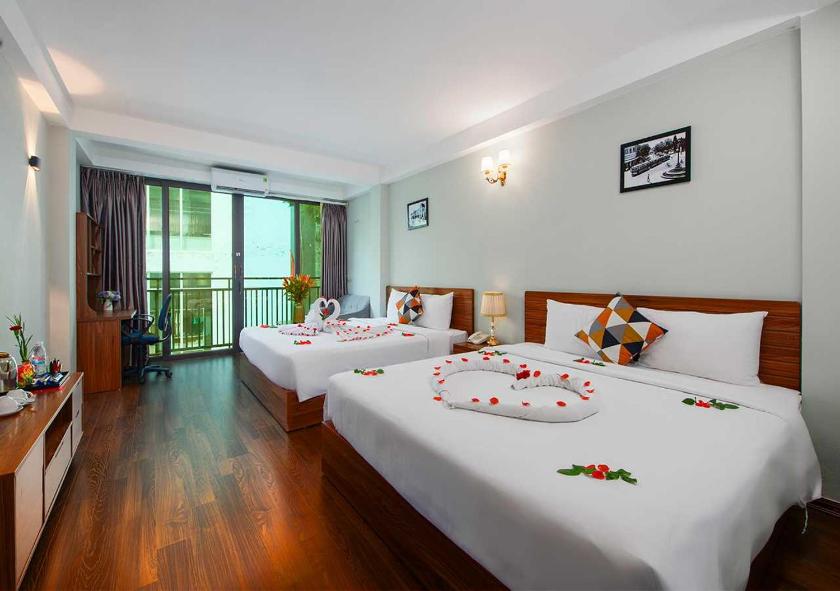 Suite Gia Đình Deluxe