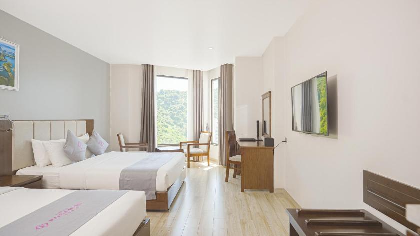 Phòng Deluxe 3 Người Nhìn Ra Biển