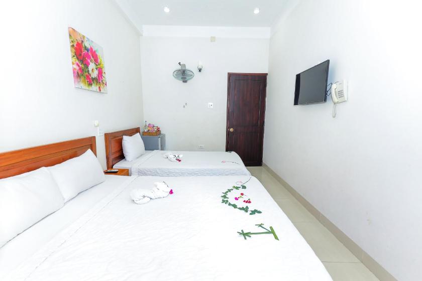 Phòng cho 3 người có Ban Công