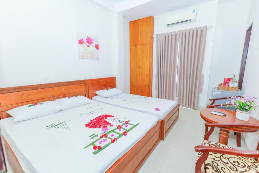 Phòng cho 3 người có Ban Công