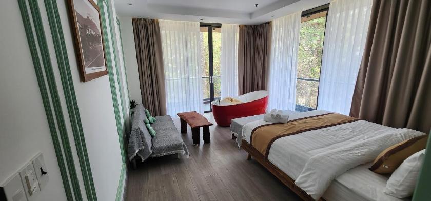 Suite Có Giường Cỡ King Và Bồn Tắm Spa