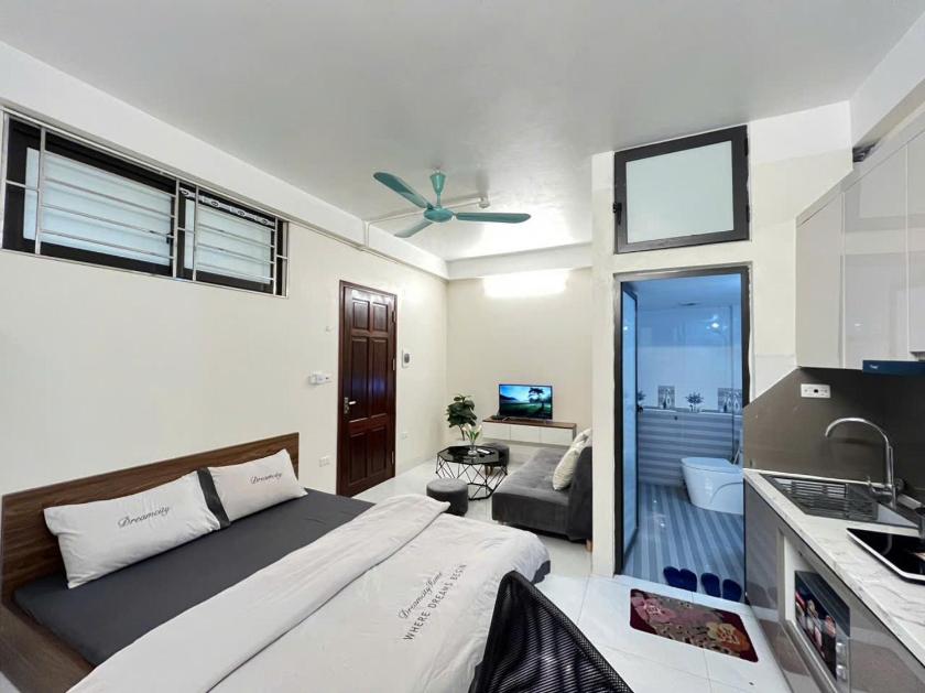 Studio Có Giường Cỡ King