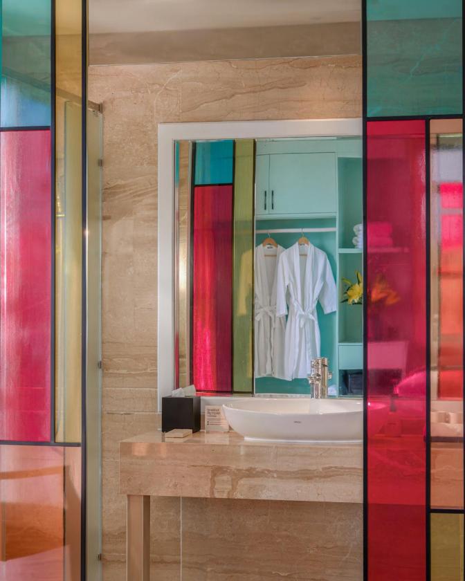 Phòng Deluxe Giường Đôi Có Ban Công