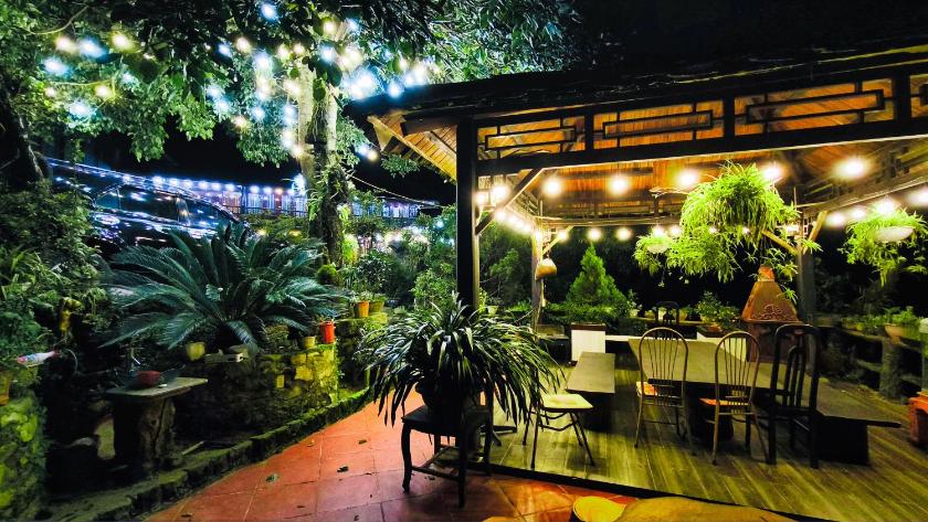 Phòng Ngủ Tập Thể 10 Giường Cho Cả Nam Và Nữ