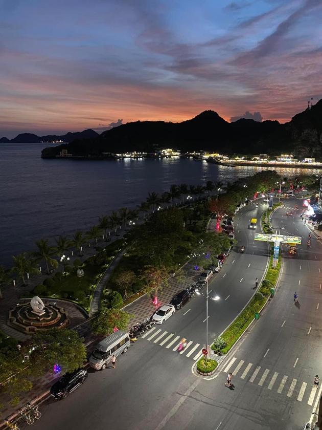 Phòng Deluxe Giường Đôi Nhìn Ra Biển