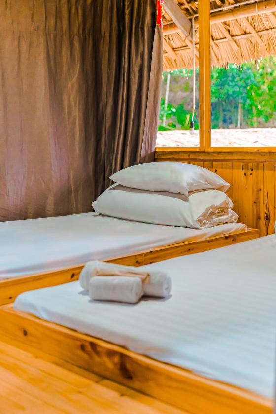 Giường Trong Phòng Ngủ Tập Thể 10 Giường Cho Cả Nam Lẫn Nữ