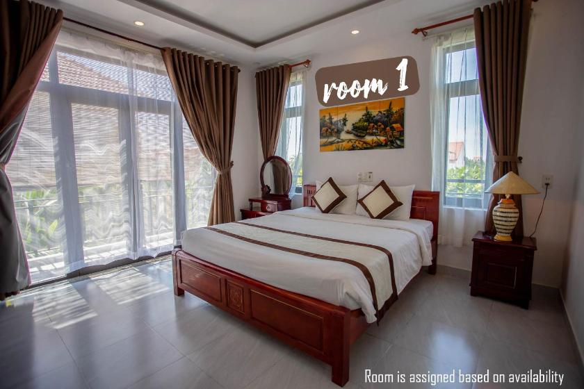 Phòng Deluxe Giường Đôi Có Ban Công