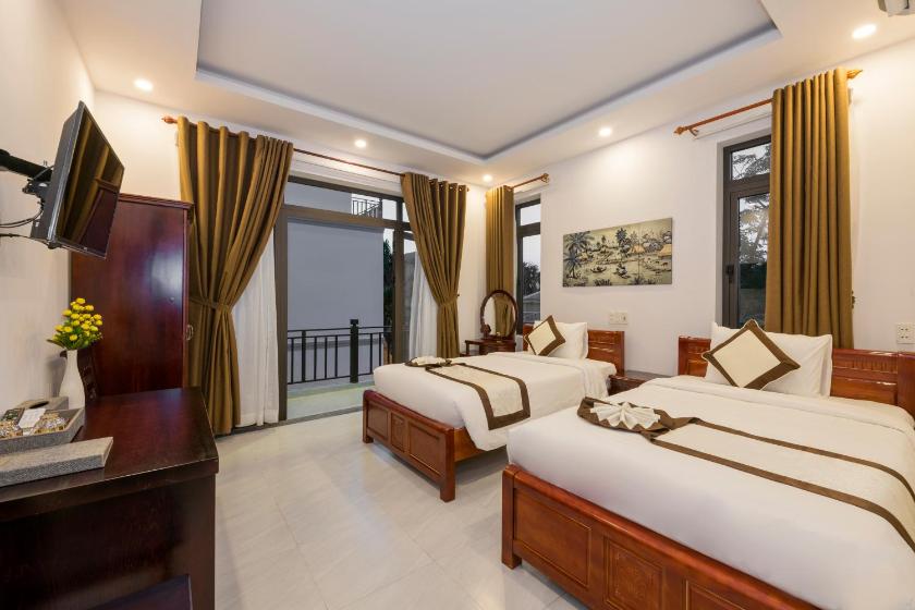 Phòng 2 Giường Đơn Nhìn Ra Hồ Bơi