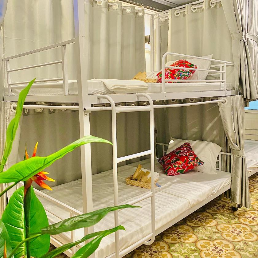 Giường Trong Phòng Nghỉ Tập Thể 8 Giường Cho Cả Nam Và Nữ