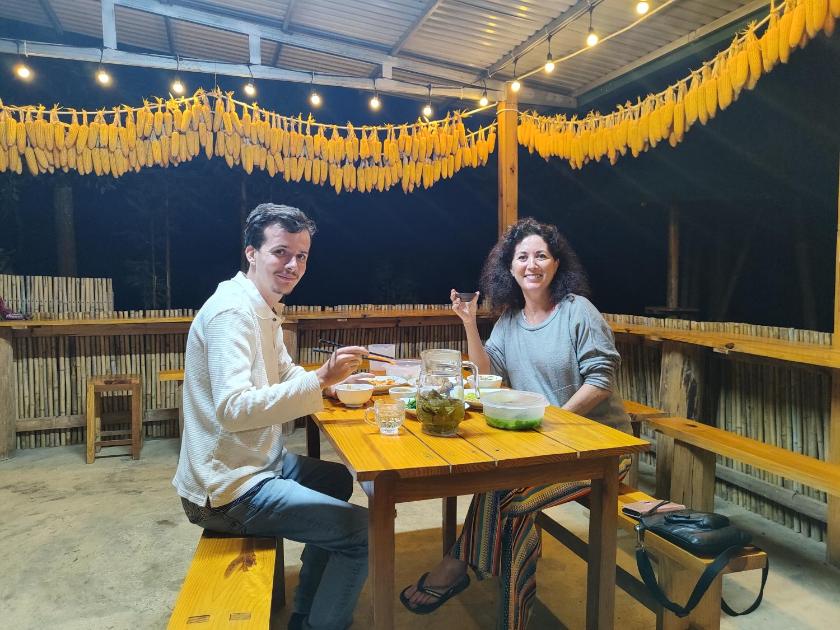 Phòng Deluxe Giường Đôi Có Vòi Sen Phòng Deluxe Giường Đôi Có Vòi Sen