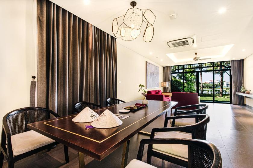 Villa 2 Bedrooms River View Villa 2 Bedrooms River View