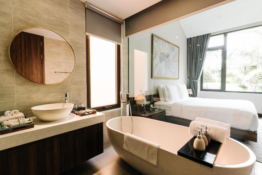 Villa 2 Bedrooms River View Villa 2 Bedrooms River View