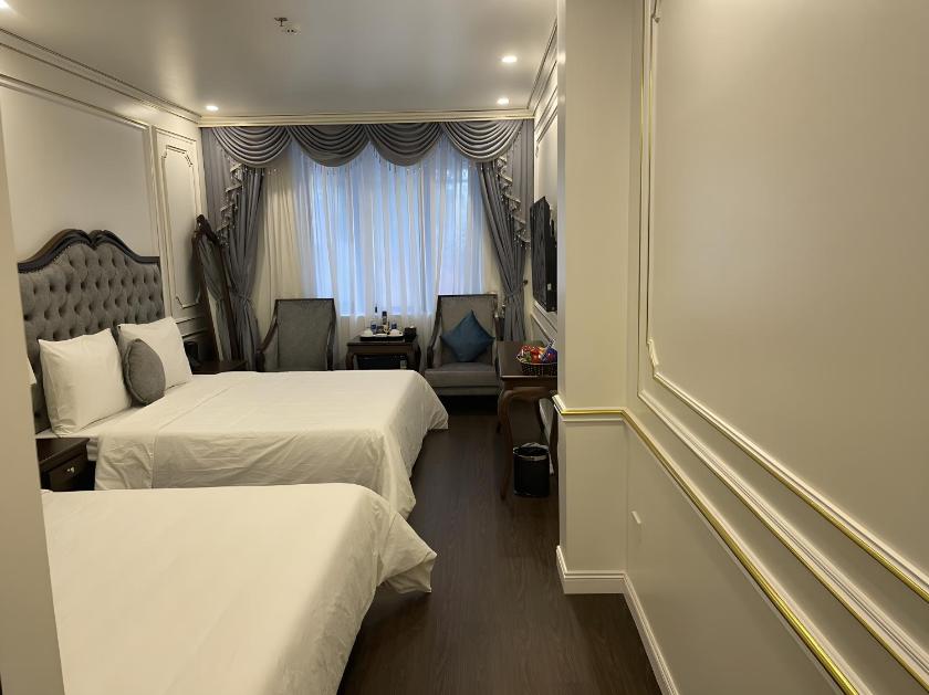 Suite Gia Đình Deluxe