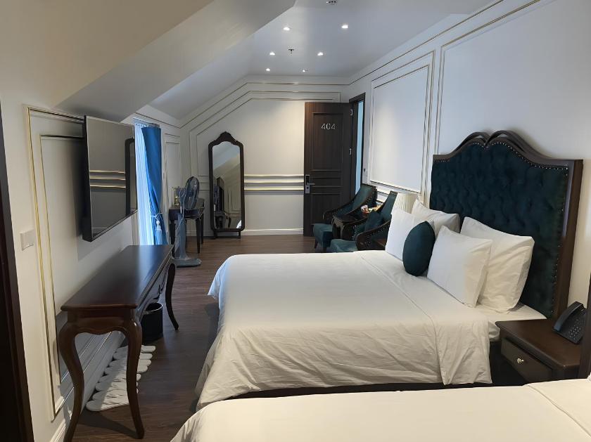 Suite Gia Đình Deluxe