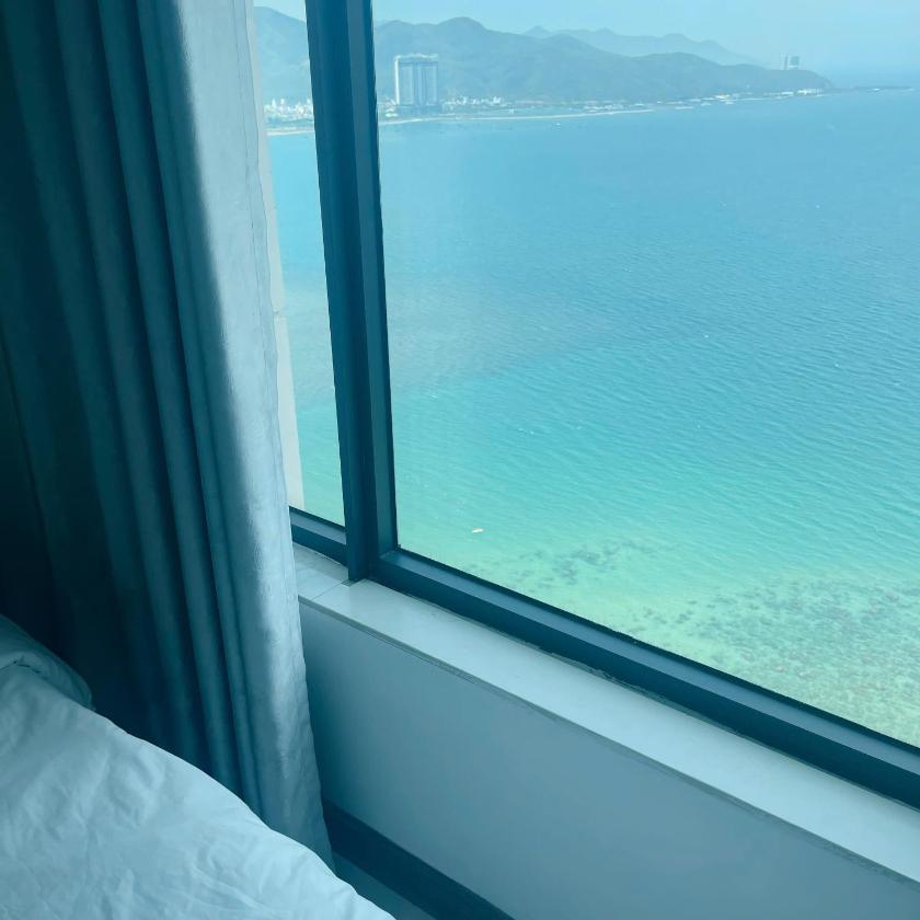 Căn hộ 2 Phòng ngủ có Ban công và Nhìn ra Biển