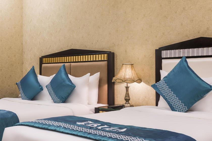 Phòng Deluxe 3 Người Nhìn ra Thành phố