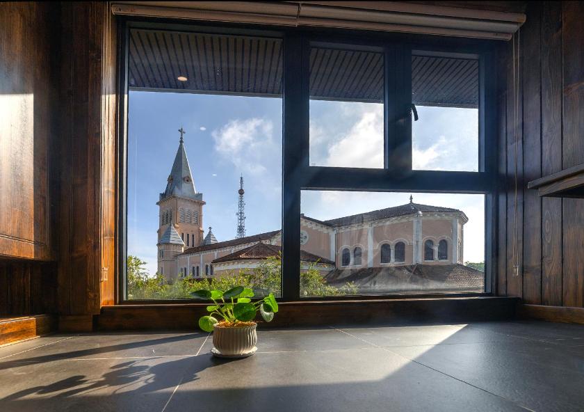 Phòng Deluxe Giường Đôi